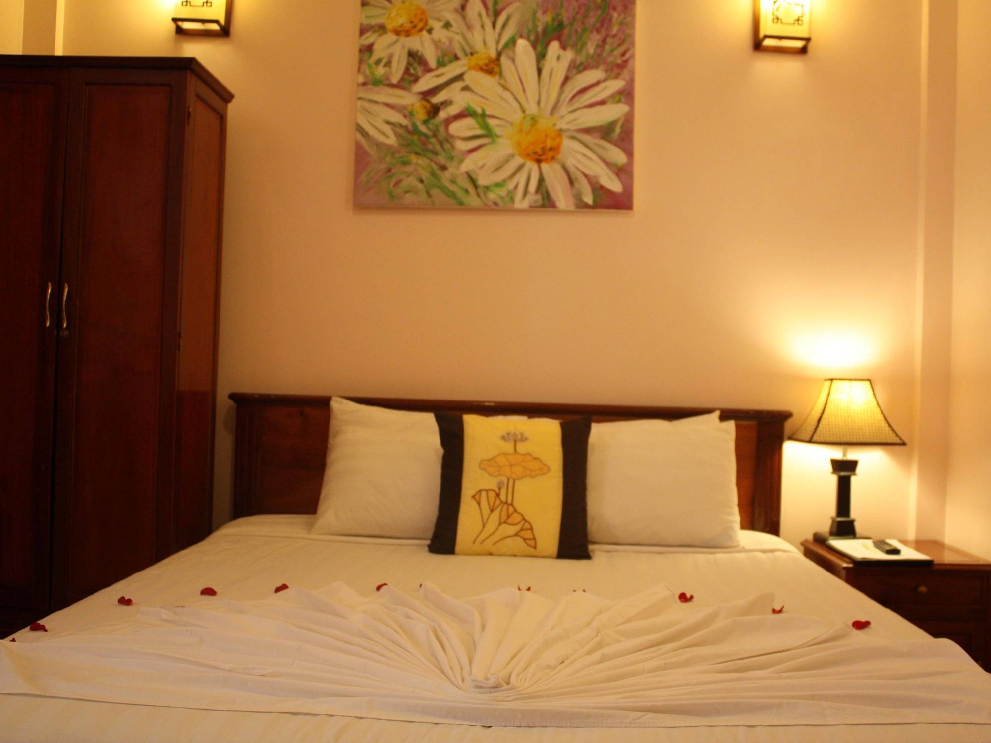 Holiday Diamond Hotel Huế Kültér fotó