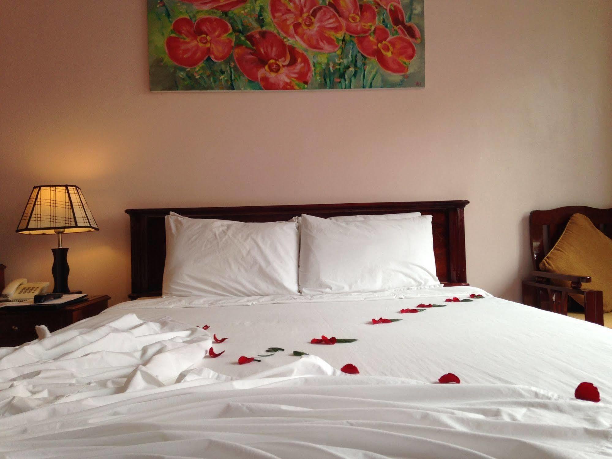 Holiday Diamond Hotel Huế Kültér fotó