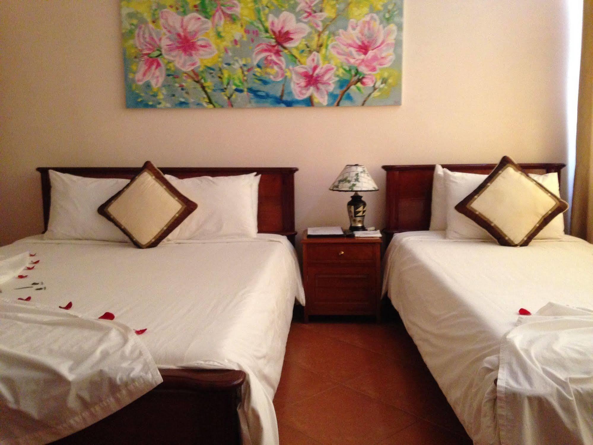 Holiday Diamond Hotel Huế Kültér fotó